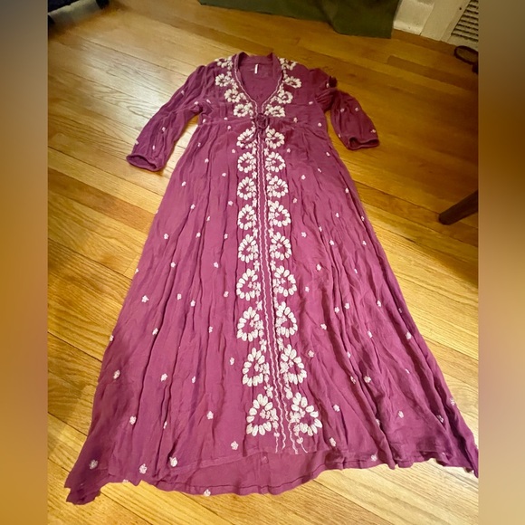 Free People Dress Fable Embroidered Midi in magenta combo - Picture 7 of 8
